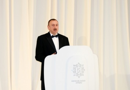 İlham Əliyev: `Heydər Əliyevə qarşı çirkin kampaniya aparılırdı`